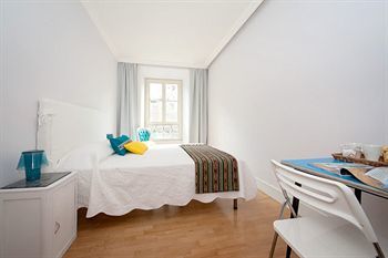 Pensión Rhome Hosting 3*
